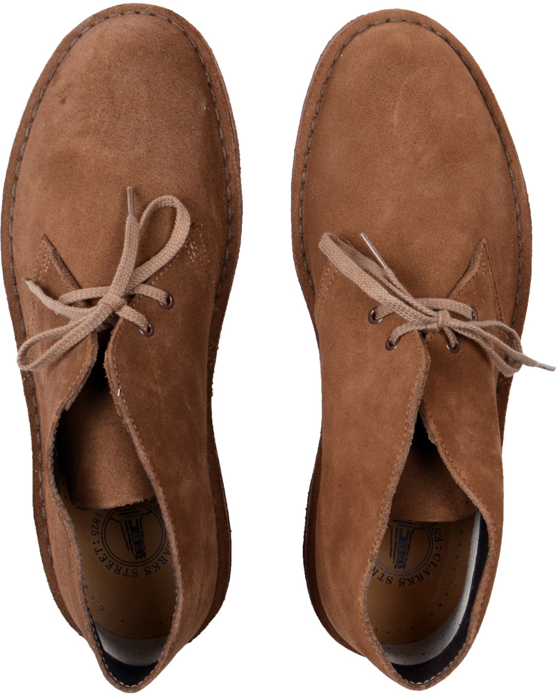 clarks desert boot cola